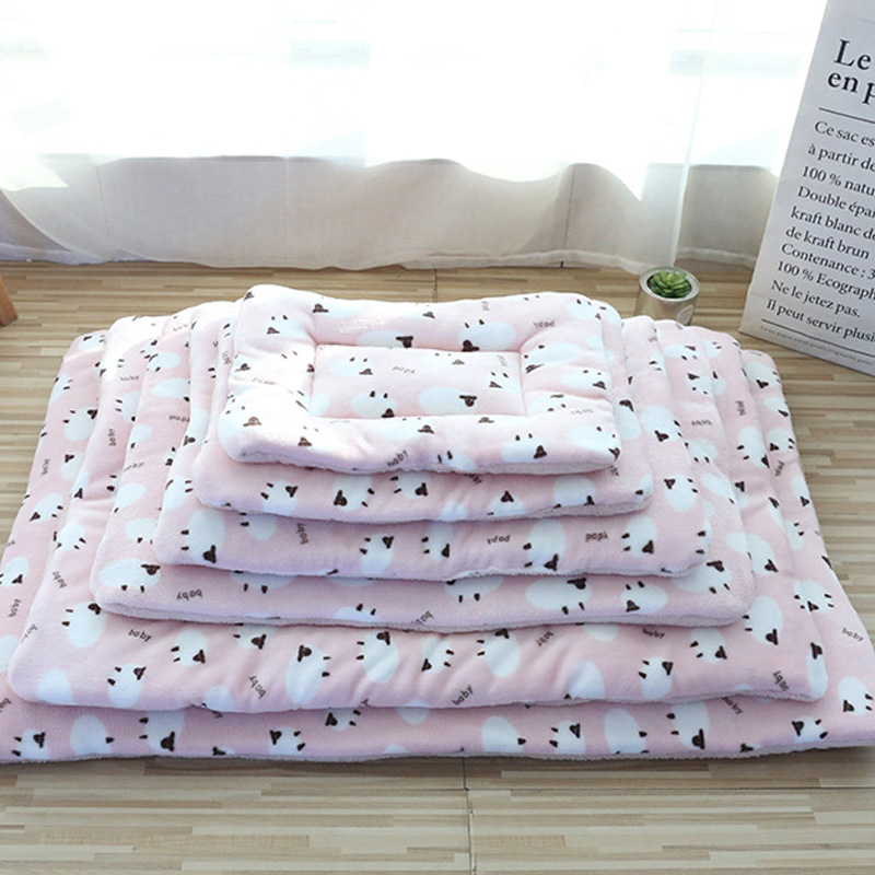 Thickened plush cushion cat litter cat sleeping mat kennel coral velvet dog blanket cotton pad warm nest pad wholesale