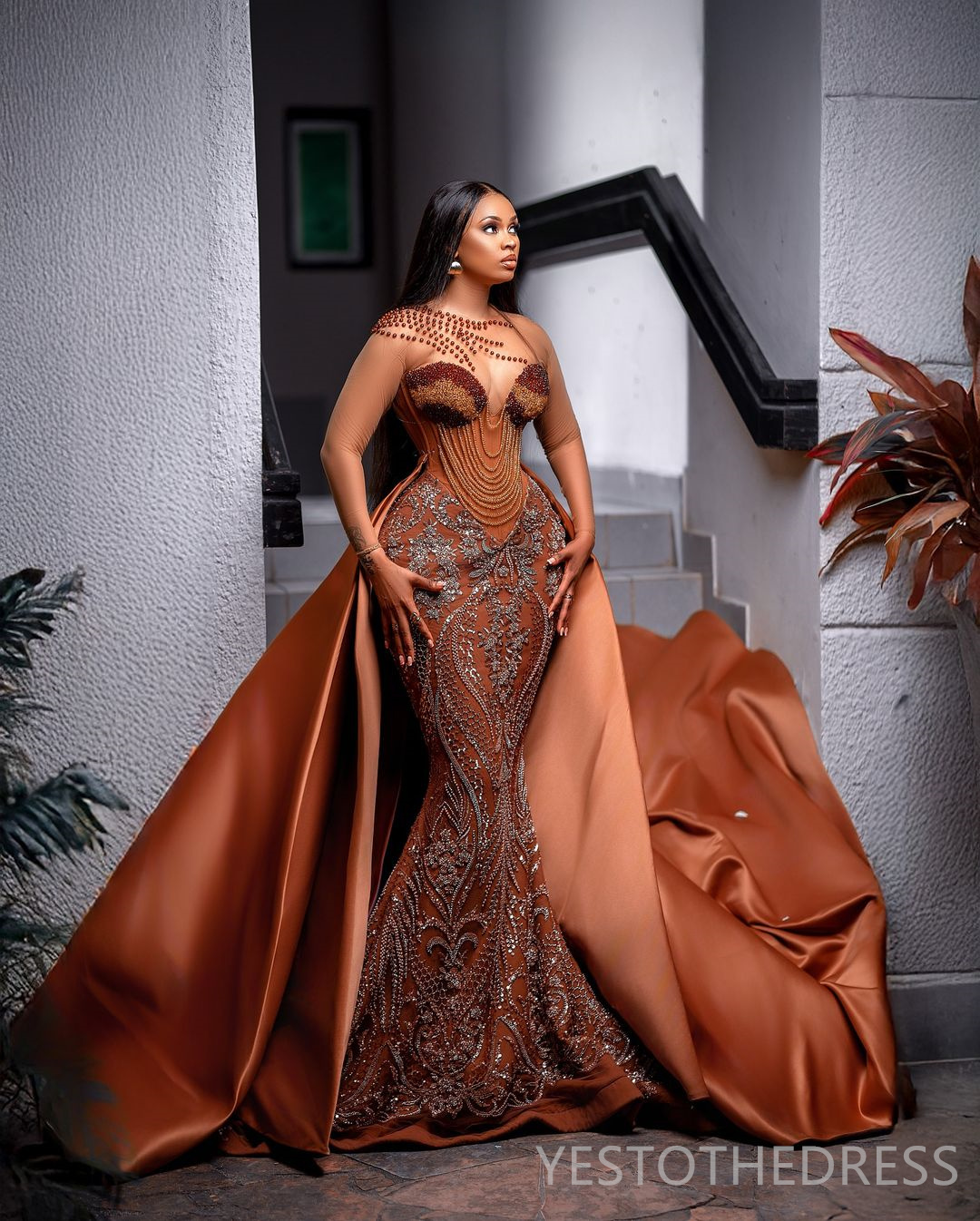 2024 Plus Size Brown Prom Dress Detachable Train Evening Dresses For Special Occasions Sheer Neck Long Sleeves Beaded Lace Illusion Mermaid Birthday G