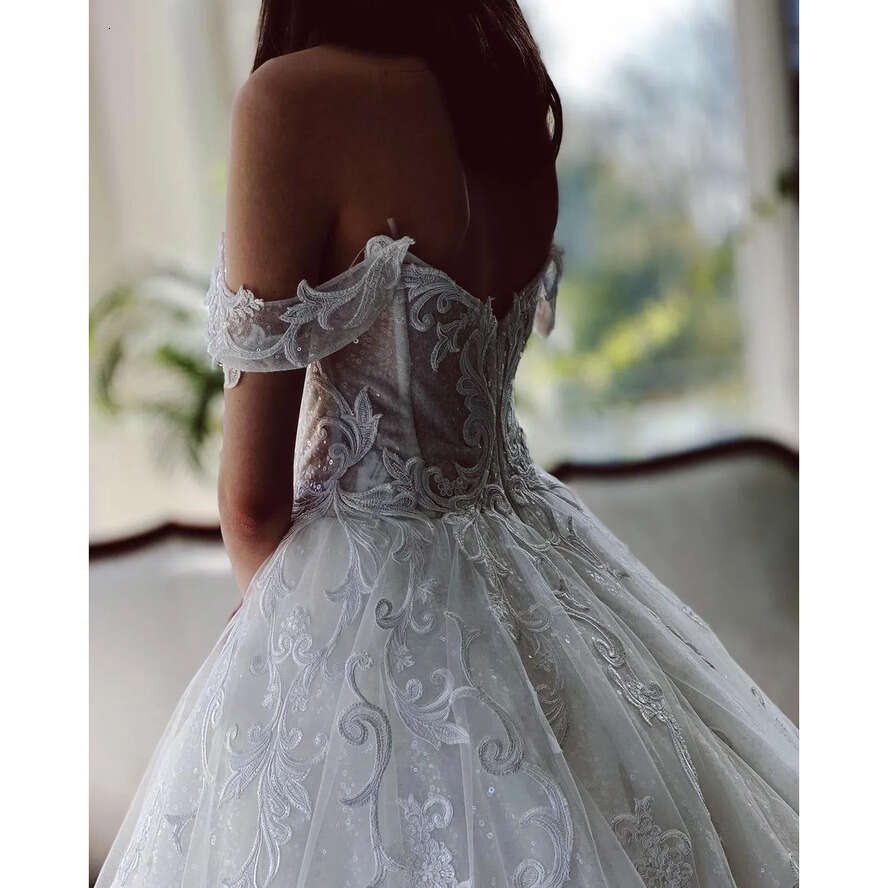 A Shoulder Elegant Off E Wedding Dresses Sexy Backless With 3D Lace Appliques Tulle Long Bridal Gowns Bc9463 ppliques
