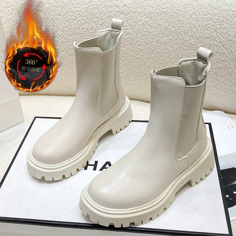 Chelsea launches new thick soled winter shoes for women in 2024 241020