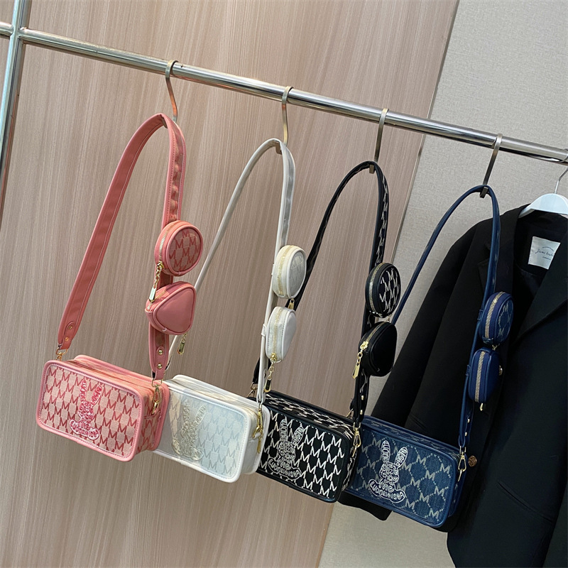 2025 Free Shipping New Fashionable Women s Designer Handbag High quality Light Luxury Mini Crossbody Bag Casual Armpit Tote Bag Wallet Lipstick Storag