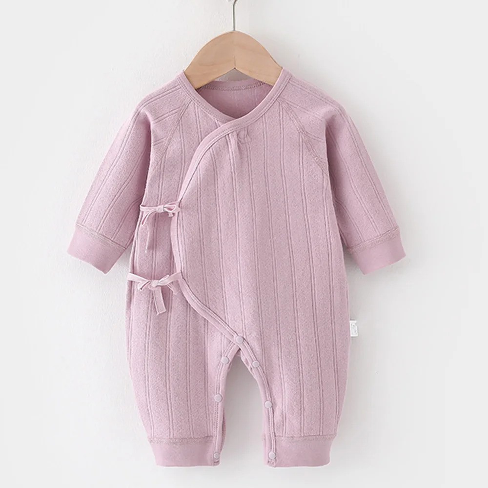 born Onesie solid color spring and autumn unisex long sleeved baby boy and girl jumpsuit 0-3 months hospital clothing 241022