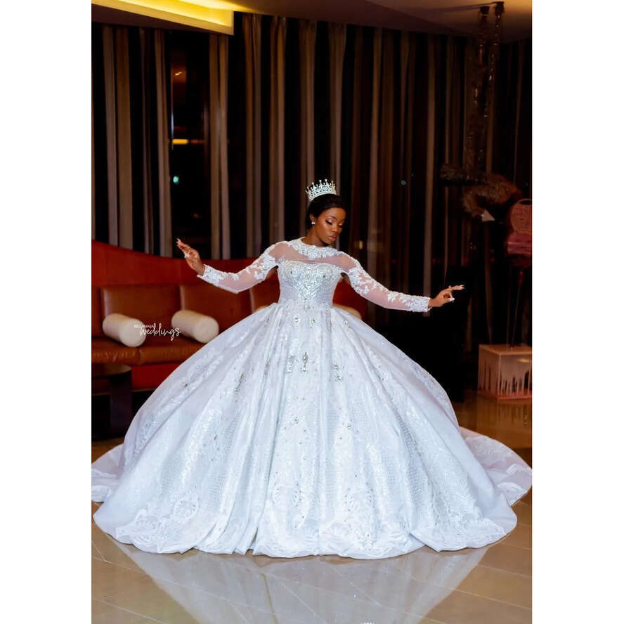 Aso Amazing Ebi Arabic Plus Size Urious Lace Sexy Beaded Crystals Long Sleeves Bridal Dresses Sheer Neck Wedding Gow Cph215