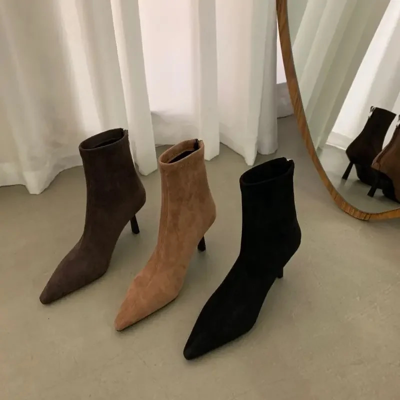 2024 Ankle Boots Pointed Toe New Autumn Thin High Heels Suede Solid Short Plant Thread Botte Womens 241106