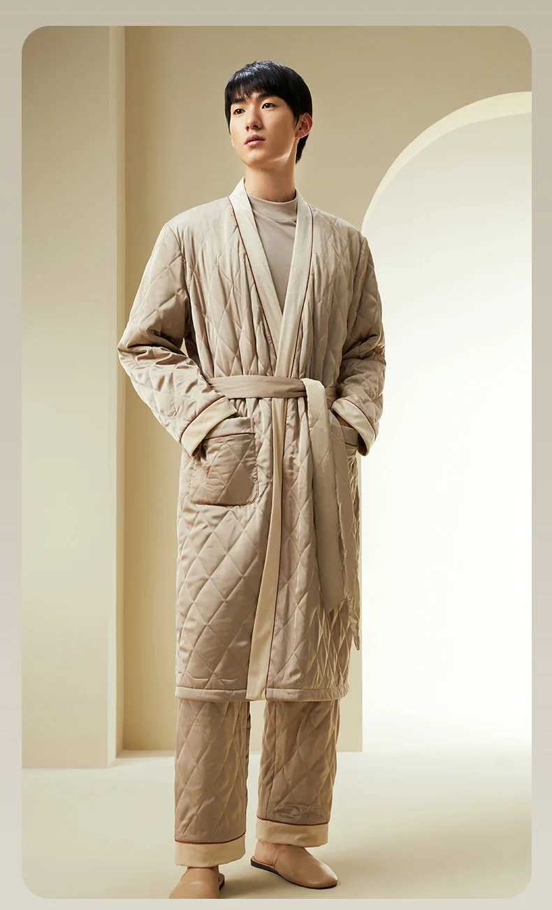 Birdtr filled 100% real mens silk robe patch work warm home clothing Ele thick evening gown new spring 2024 P41966QM W241023