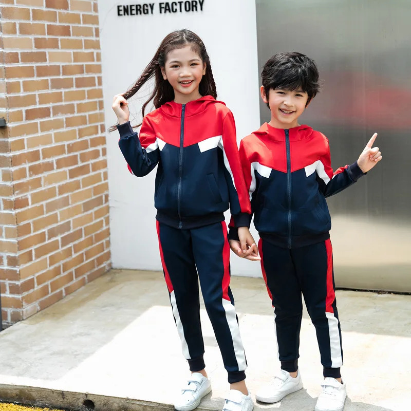 Family Matching Clothing Autumn Winter Mom Daughter Dad Son Adult Hooded Jacket and Pants Childrens Uniform Set Childrens Sports Set 241022
