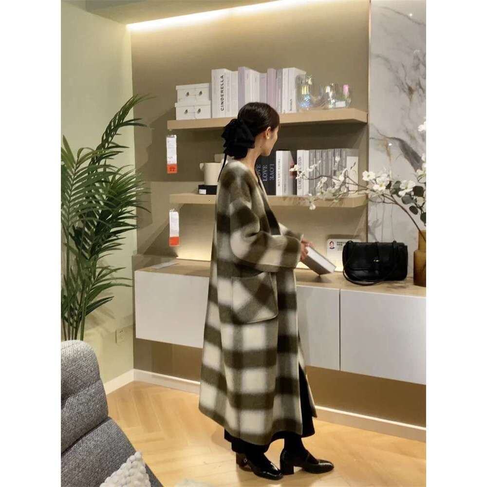 Rose Plaid Double-Sided Cashmere Horn Button Women Long Korean Version Of Loose Scarf V-Neck Woolen Coat 2023 New