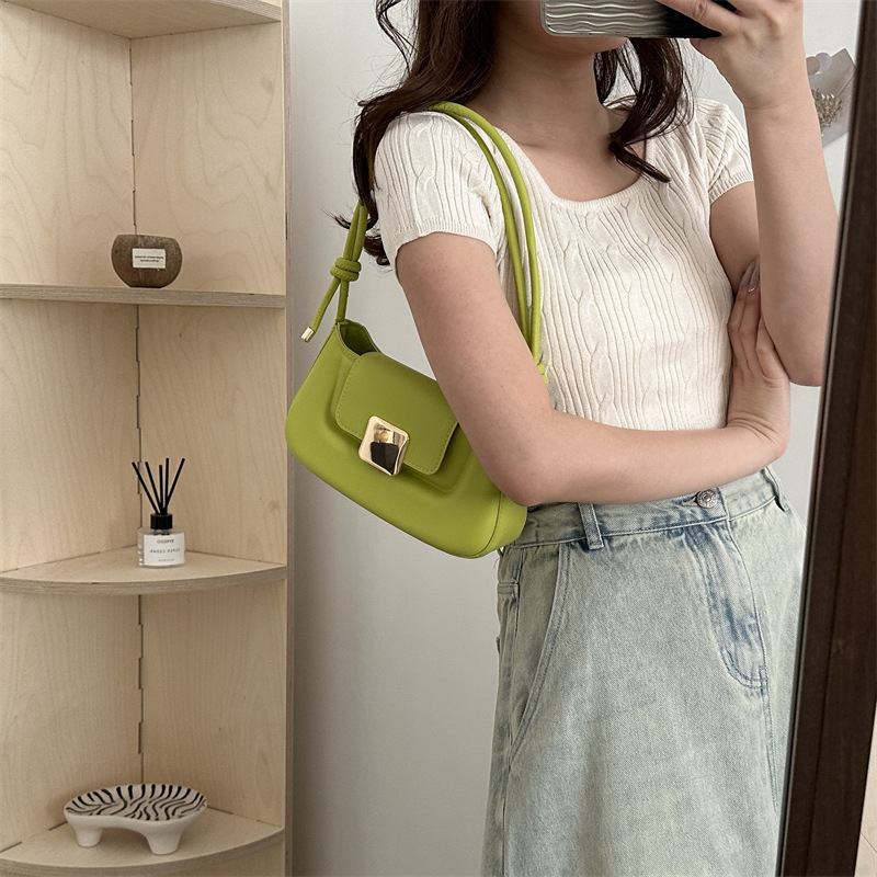 2025 Designer with 3 Fashionable women' baguette crossbody 2024 new single shoulder handbag trendy and simple women's bag free shipping wome