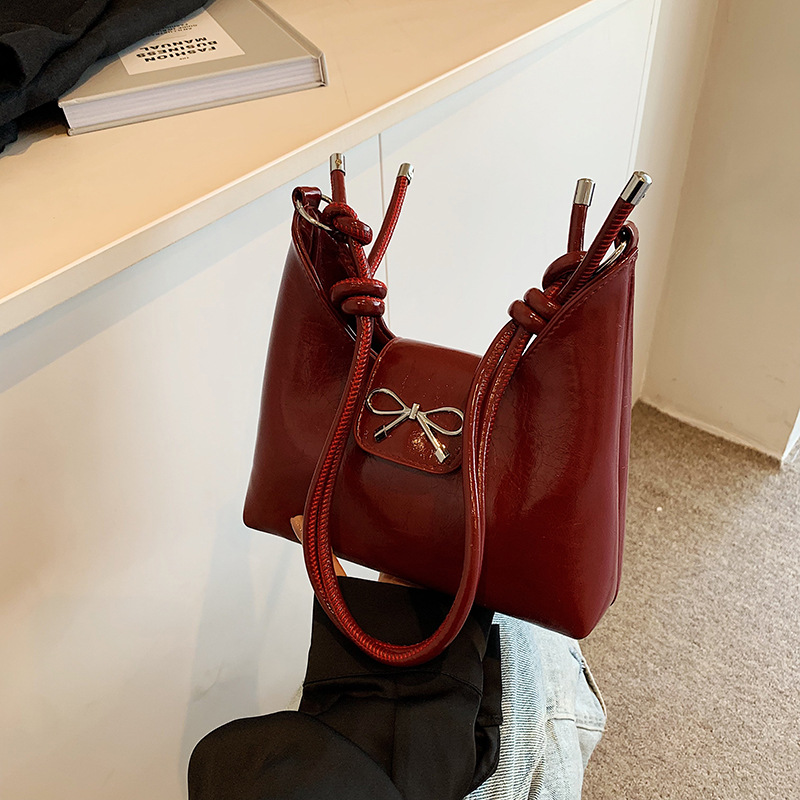 2025 Designer tote 3 Handheld fashionable shoulder 2024 new sweet bow simple crossbody bag free shipping