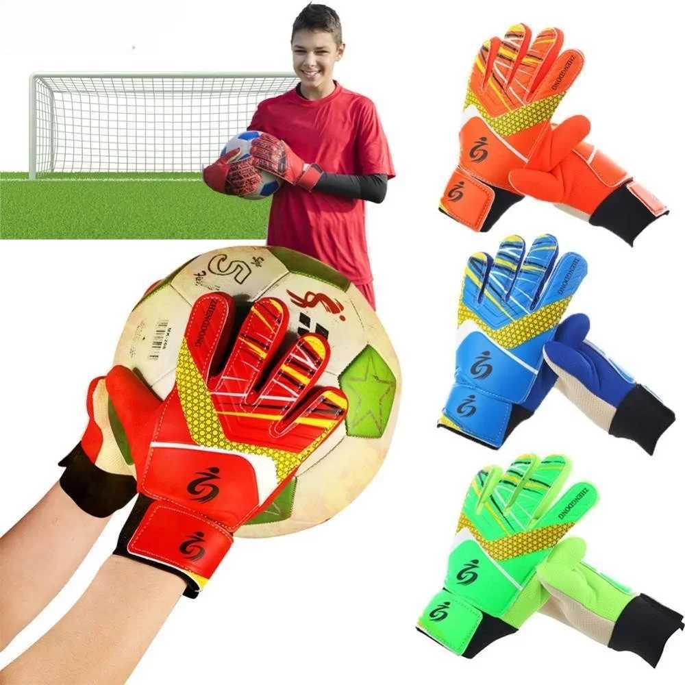 1Pair Latex Profional Kids Soccer Goalkeeper Gloves Soccer Goalie Strong Full Finger Protection Gloves Football GlovesXJ241023