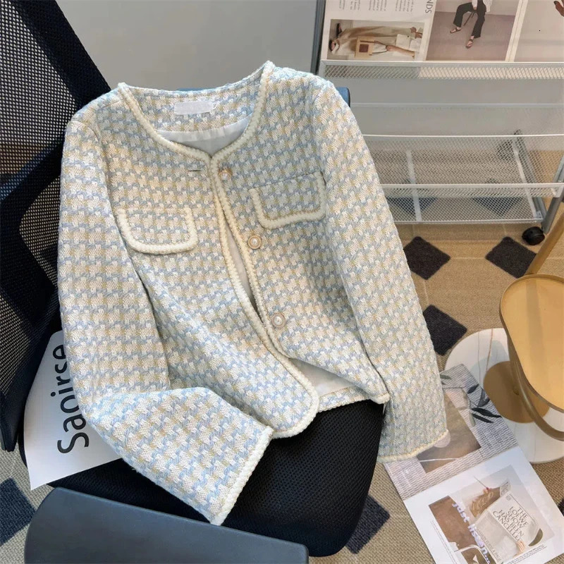 Socialite Temperature Plaid Small perfume Style Jacket Womens Pearl Button Short Wool Tweed Top 241023