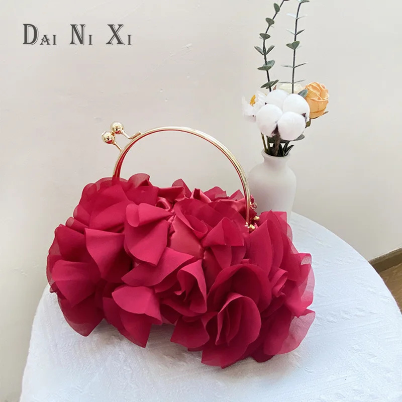 Dai Ni Xi Silk Flower Clutch Handbag Womens Bridal Handbag Metal Handbag Womens Wedding Satin Wallet 241023