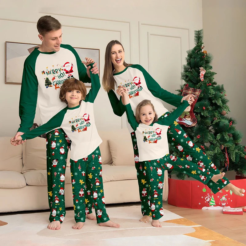 Christmas Matching Pajama Family Set Patch Work Set Adult Father Mother Children Baby Pajama Appearance Pajama Dog Clothing 241022