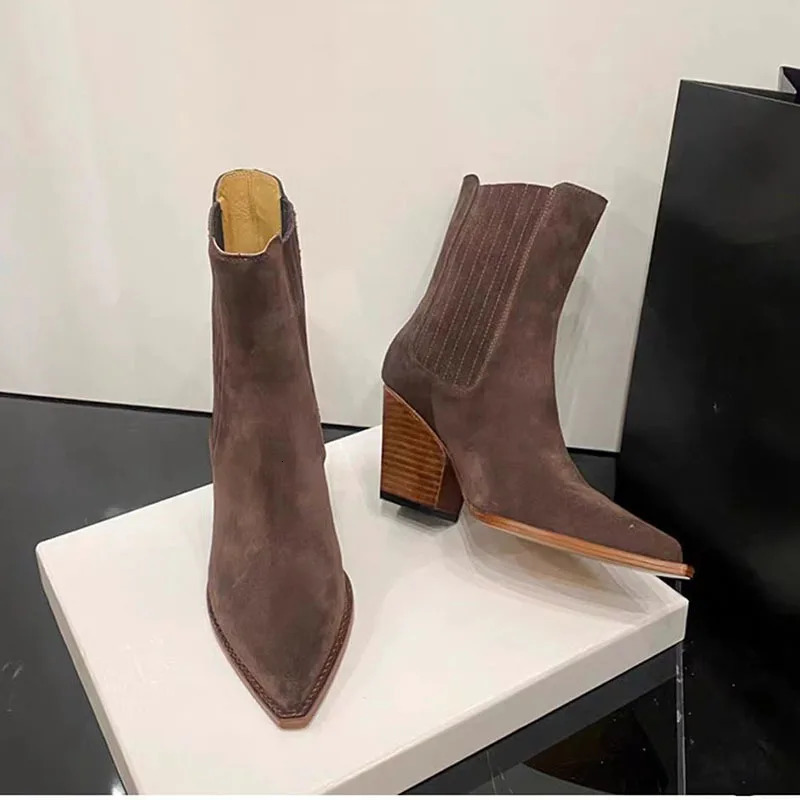 Pointed Toe French Thick Heel Matte Ankle Boots Womens Winter 2024 Womens Skating Boots Retro Western Style Boots Fashion 241020