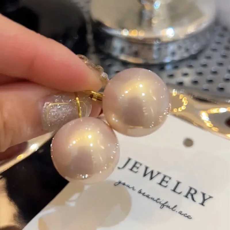 New Korean Exquisite Fashion Pearl Earrings Temperature Simple Earrings Womens Jewelry W241023