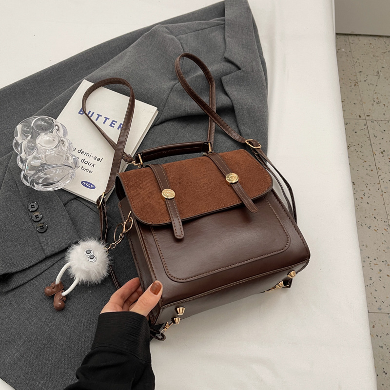 2025 Designer small female Leisure 3 students commuting backpack for class 2024 winter new fashionable and popular student bag free shipping