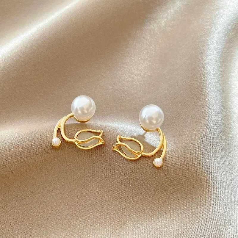 Imitation Pearl Tulip Flower Stud Earrings for Female New Trend Two in One Punk Temperament Jewelry Wholesale Girl GiftX241023