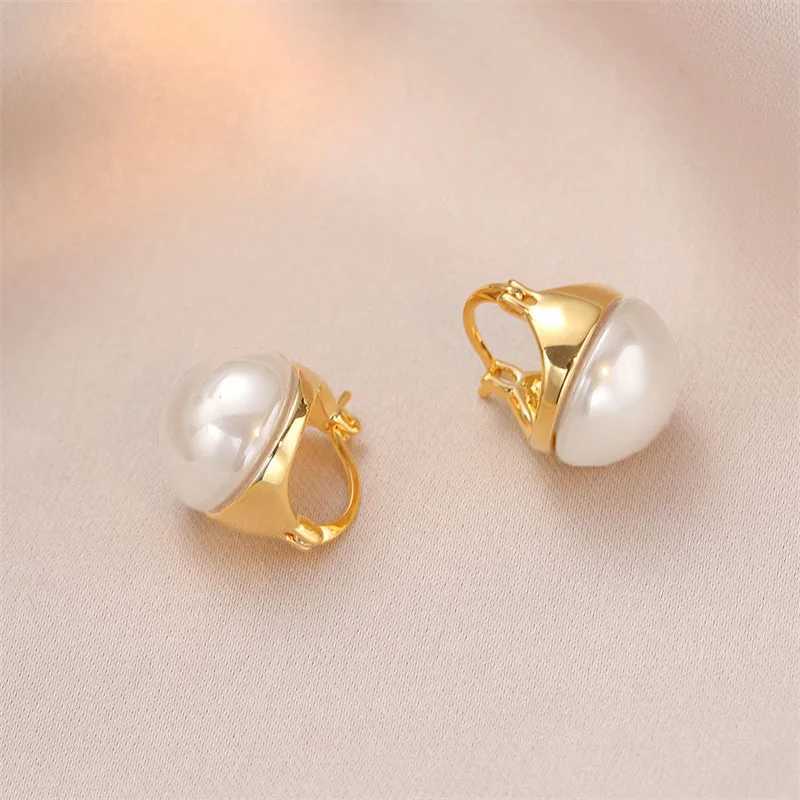White Pearl Womens Stud Earrings Gold Color Metal Studs Push Back Simulated Pearl Round Small Earrings for Female brincosX241023