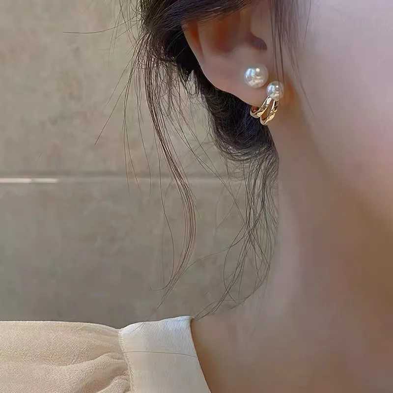 Korean Simple Irregular Design Pearl Stud Earrings Womens Fashion Geometric Gold Metal Earrings Trend Party Jewelry Gif W241023