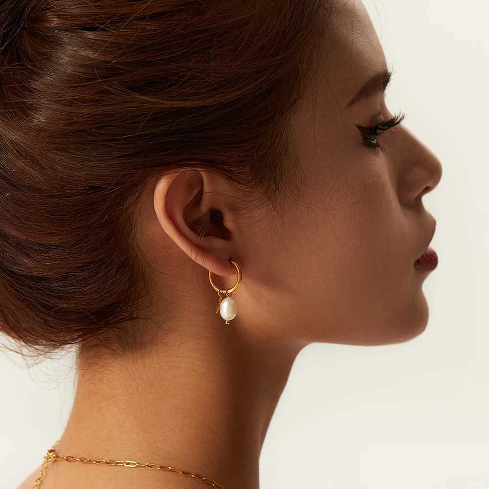 Uworld 18k gold-plated natural freshwater pearl star pendant earrings fashionable and exquisite charm classic womens jewelry W241023