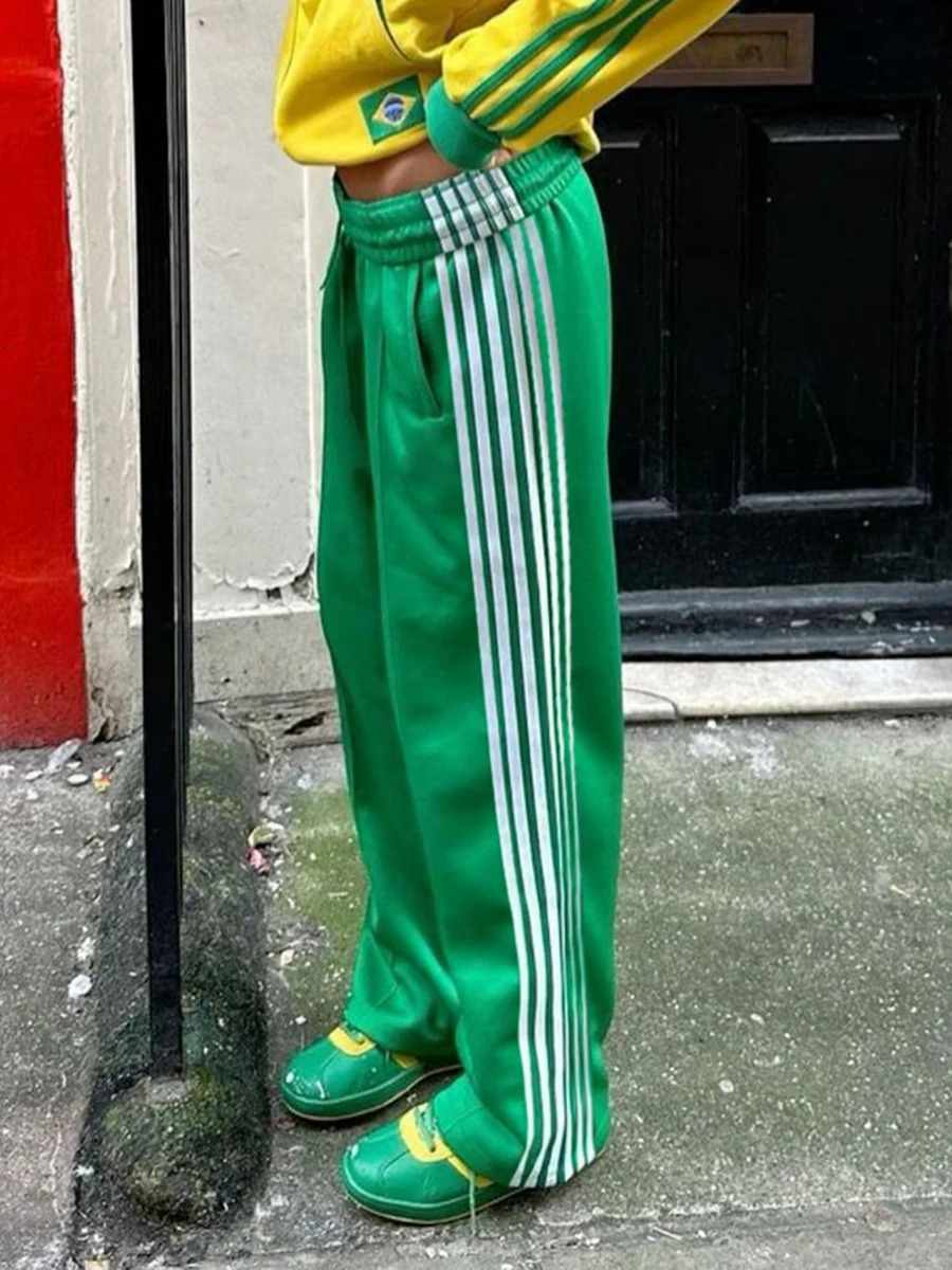 Womens Y2k wide leg track pants with pockets side stripes jogging pants elastic waist colorful block parachute pants with pockets 241023