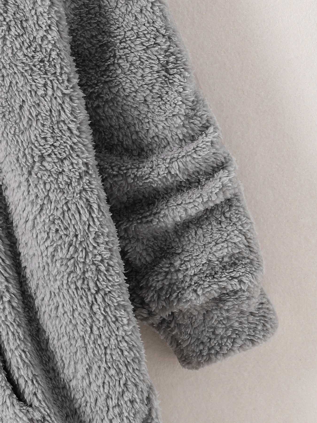 Girls autumn and winter childrens clothing fashion trends cute suede gray zipper cat pattern printed loose top hooded sweatshirt W241023