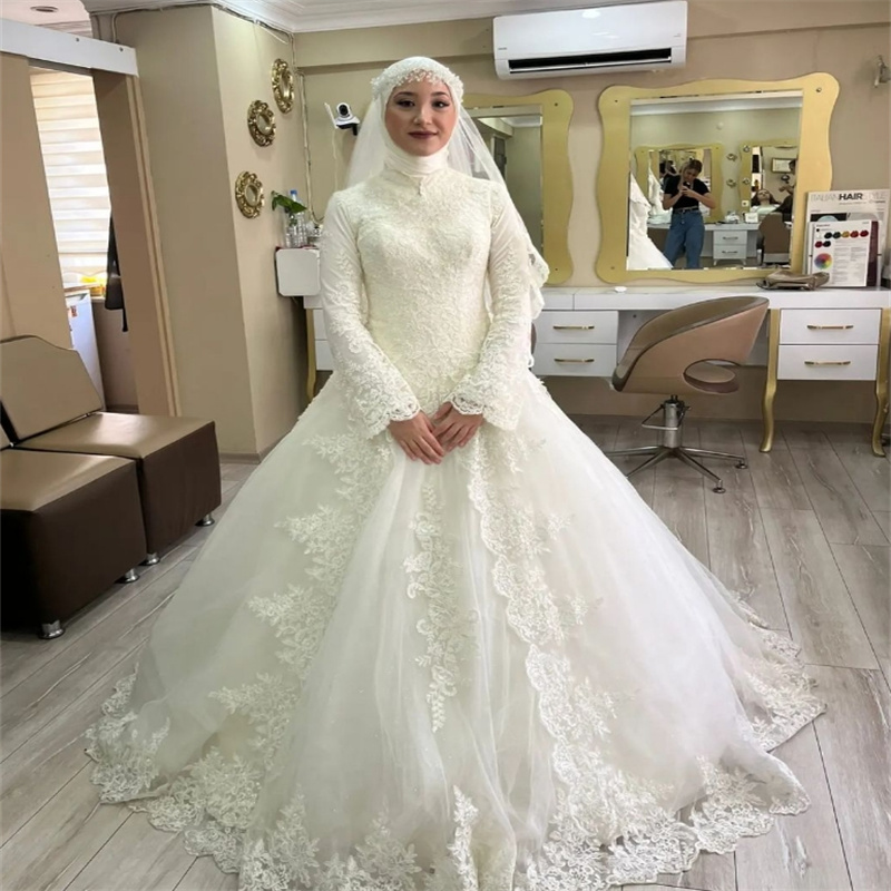 Romantic Lace Muslim Wedding Dresses Ivory High Neck Plus Size Bridal Dress 2025 A Line Long Sleeve Lace Garden Bride Dress Gelinlik Robe De Mariage C