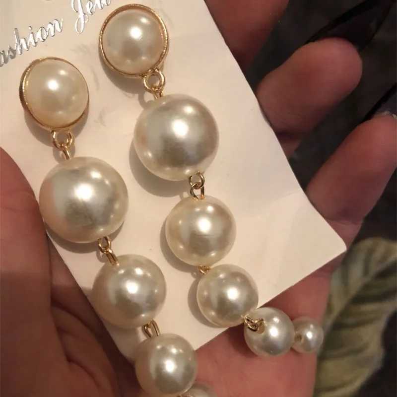 IPARAM Fashion Korean long pearl female drip earrings elegantly crafted large simulated pear earrings wholesale W241023