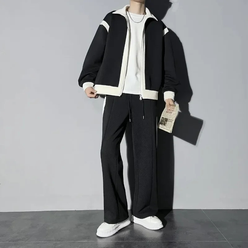 plush sportswear set for autumn and winter suitable for men women hip-hop elegant sportswear loose suit and casual sports two-piece set 241024