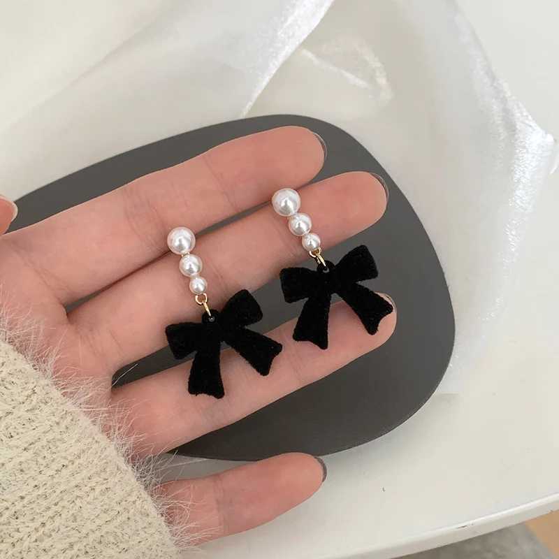 Red and black bow earrings suitable for women simulated pearl cloth bow earrings jewelry earrings exquisite gifts W241023