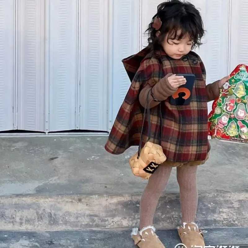 Childrens outerwear girls winter clothing baby girls wool cloaks preschool girls Kaye red checkered Cape Town cotton thick hooded Cape Town W241023