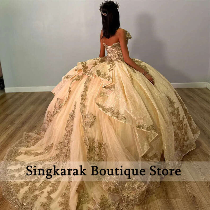 New Arrival Princess Champane Quinceanera Dresses Ball 2023 Sweet 16 Dress Crystals Lace Appliques Birthday 15Th Party Gown