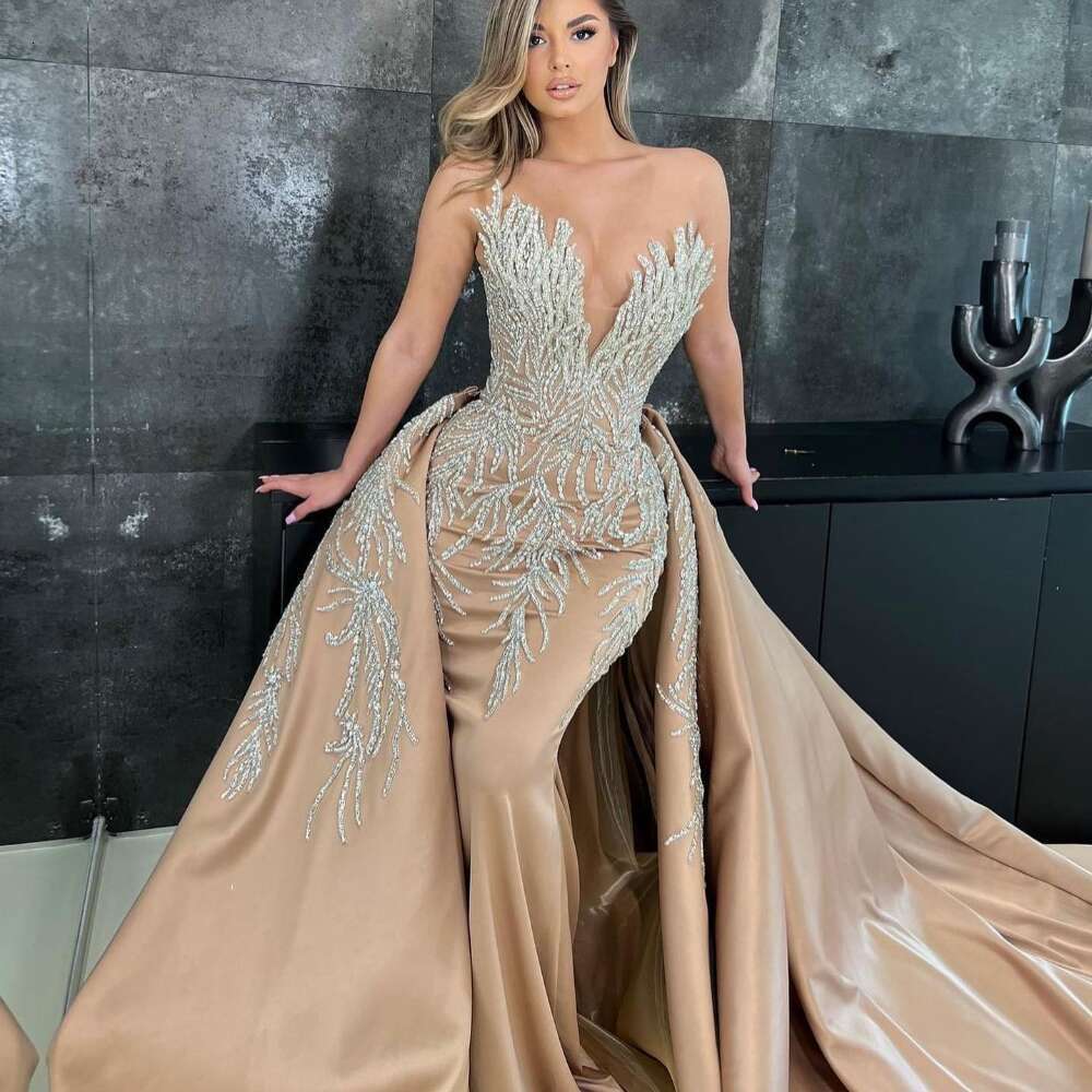 Champagne Mermaid Prom Dresses With Detachable Train Dubai Delicate Appliques Beaded Long Evening Gowns
