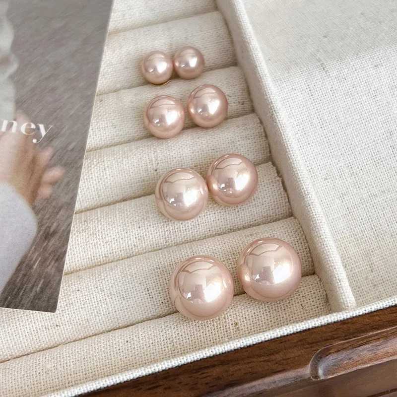 Champagne Pearl Earrings - Illuminate Your Beauty with Simple yet Luxurious High End Earrings with Simple Elegance W241023