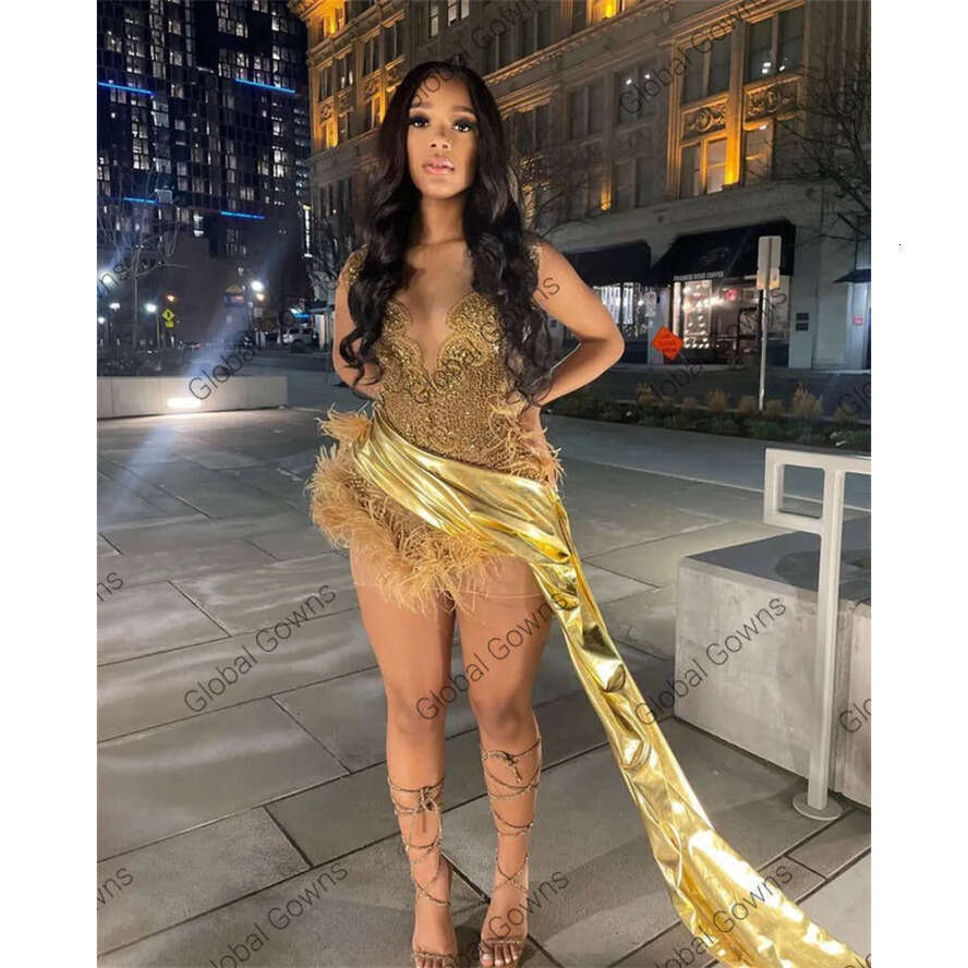Gold Sweetheart Short Prom Dress For Black Girls Beaded Crystal Feathers Birthday Party Dresses With Mini Abiti Da Tail 6660305