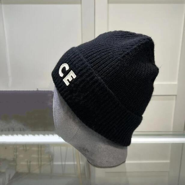 winter hat designer hat Winter knitted beanie designer cap fashion able bonnet dressy autumn hats for men womens cappelli travel skiing Classic Knitted hat c0628