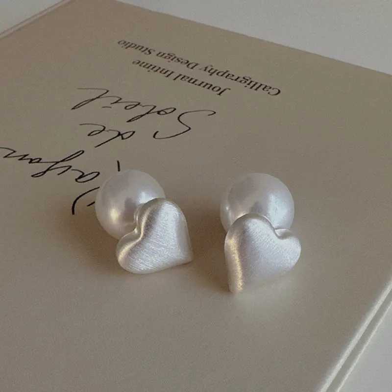 Cute Silver Color Matte Metal Heart Earrings Korean Fashion Two Uses Pearl Ear Studs Jewelry Party Womens Accessories EaringsX241023
