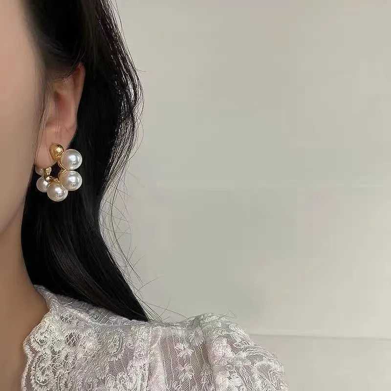 Korean Retro C-shaped Large Imitation Pearl Irregular Stud Earrings Female Fashion Geometry Ear Wedding Jewelry Romantic GiftX241023