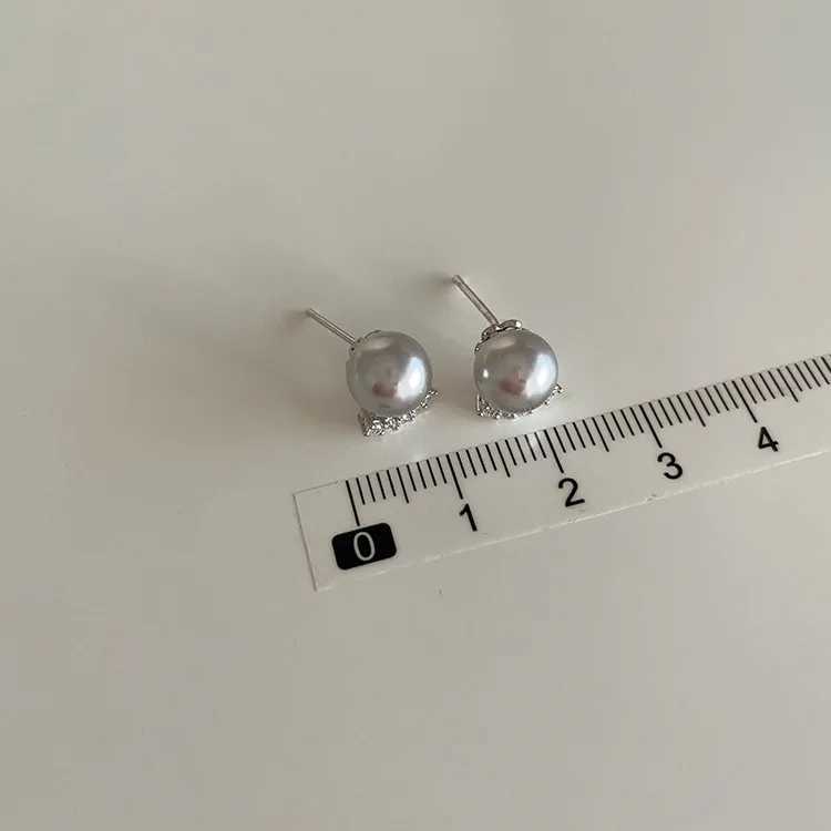 Cute Girls Mini Imitation Pearl Crystal Stud Earrings Party Simple Jewelry Women Daily Vintage Korean Earrings White GreyX241023