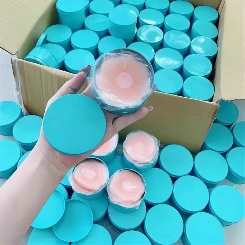 Versatile Soft Silicone Nipple Cover Reusable Anti Convex Point Breast Petal Invisible Canned Sealed Self Adhesive Chest PatchesXJ241024
