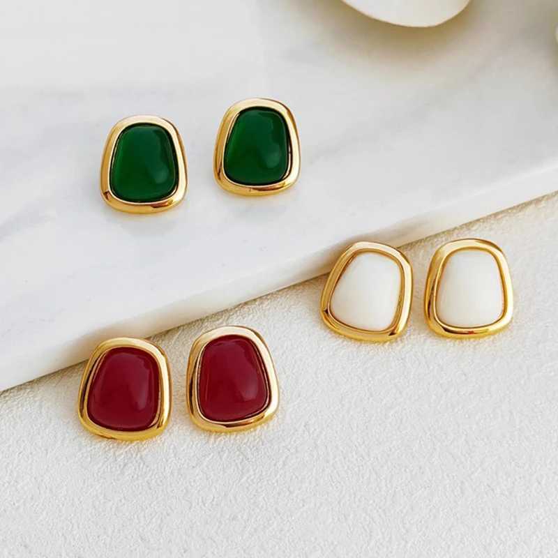 Vintage Fashion Irregular Pearl Stud Earrings Female Green RED Simulated Pearl Earrings for Women Wedding JewelryX241023