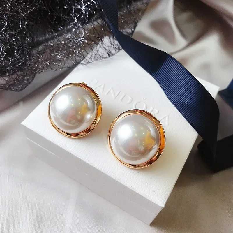 20mm Gold Color Round Imitation Pearl Stud Earring for Women Temperament Wedding Jewelry Christmas Day Girl GiftX241023