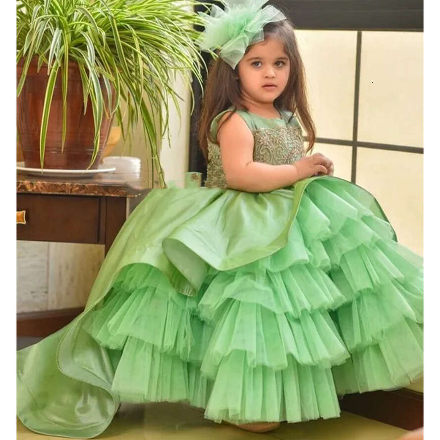 2021 Beaded Lace Wer Girl Dresses Ball Gown Satin Tiers Lilttle Kids Birthday Pageant Weddding Gowns