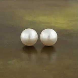 Special Punk 2018 Fashion New Earrings Simple Pearl Bean Adolescent Ladies Earrings Gift Wholesale Sales Earings Fashion JewelryX241023