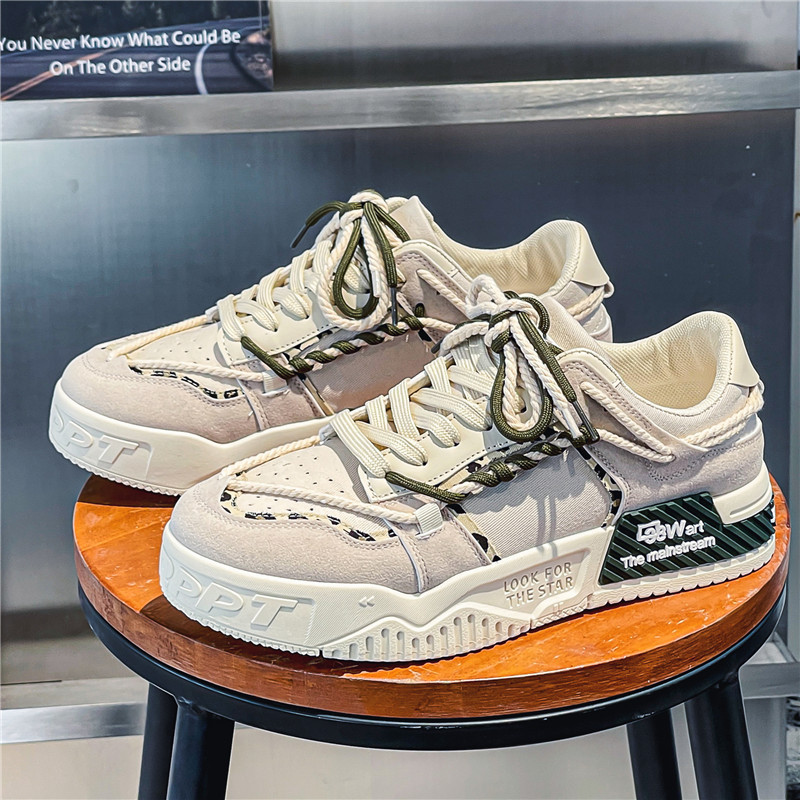 Japanese Fashion Trend Thick Soled Casual Sports Board Shoes