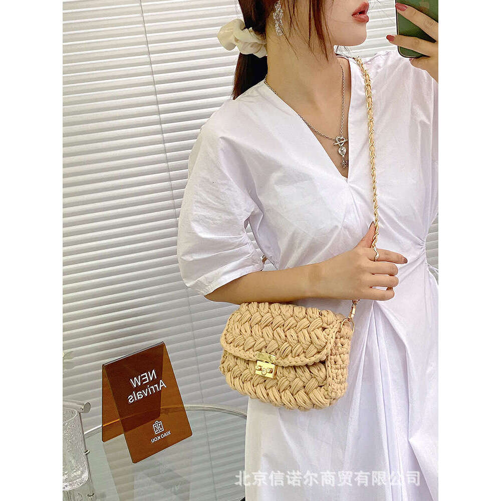 Designer Bag Women's 2024 Bag Cloth Crochet Woven Bag Hand Made Woven Chain Lock Women's Crossbody Single Ladies' Shoulder Bag New tote