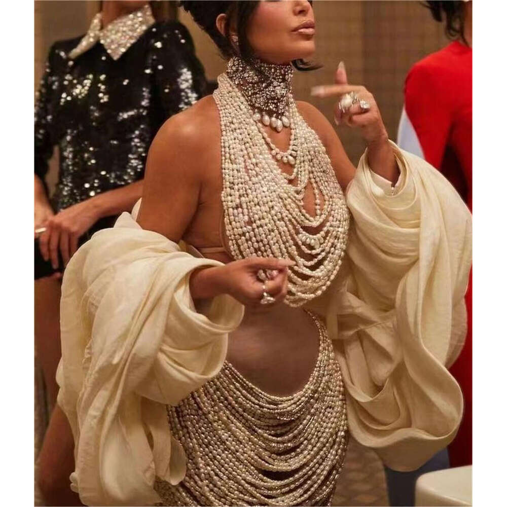 Hot Sale Halterneck Pearl Mermaid Ball Arab Satin Tunic Sleeveless Ladies Party Dress 2024 Haute Couture Customizat