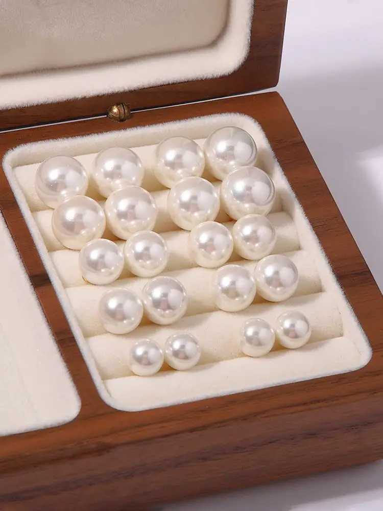 Uworld Romantic Stainless Steel Mother of Pearl Round Suki Stud Earrings Cultural Pearl Boucle doreille Women W241023