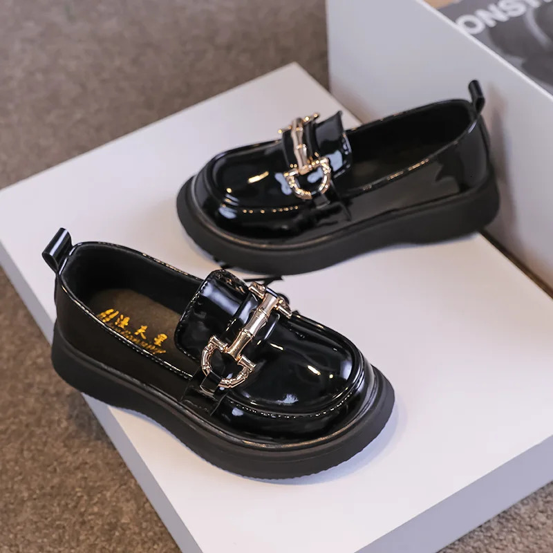 Princess Mary Janes UK Uniform Shoes Kids Fashion Spring Versatile Black Soft Glossy Retro Metal Cute Girls Loafers for Boy 241023