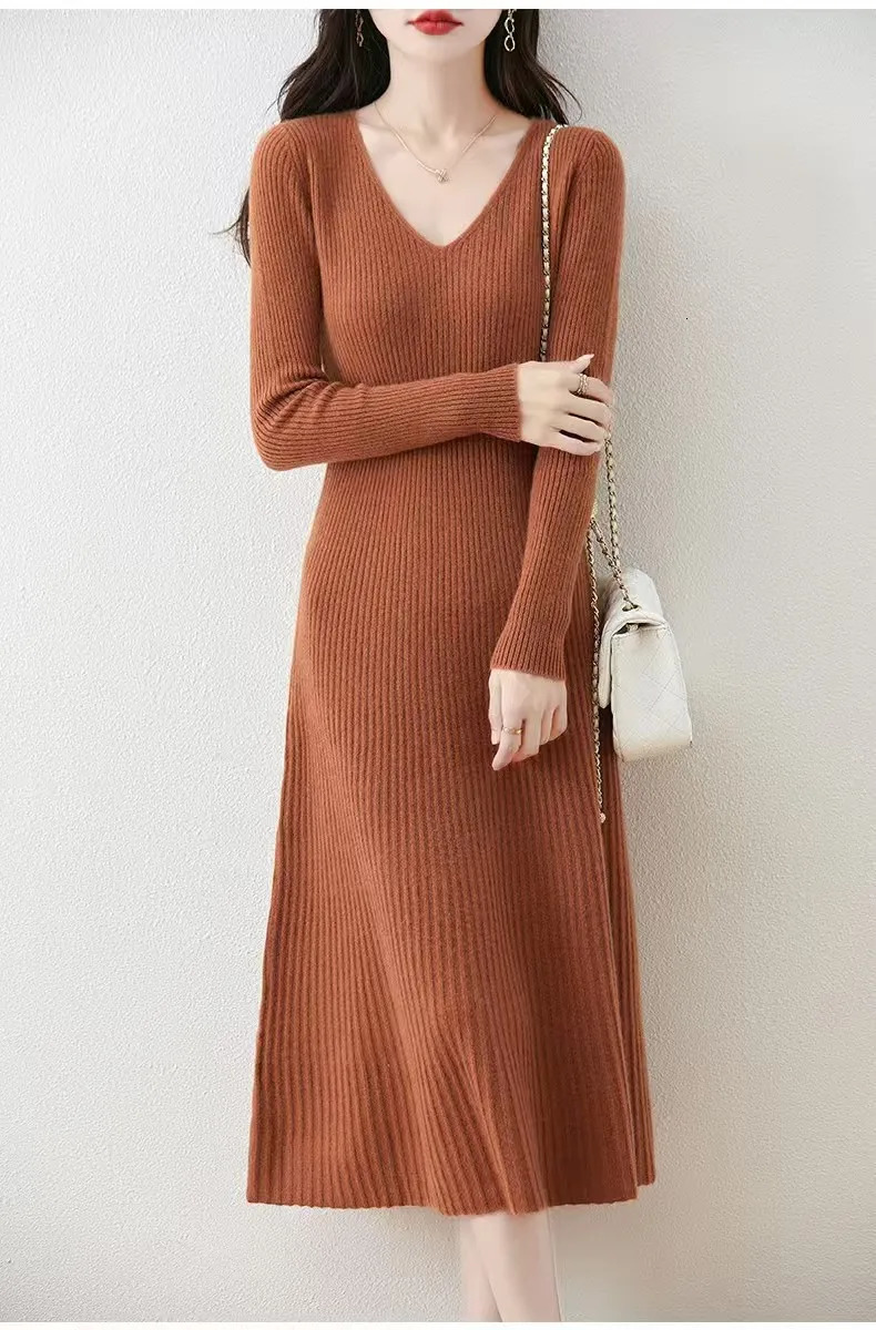 Warm V-neck pure wool knitted dress tight fitting in autumn and winter suitable for hip hugging skirt long cashmere sweater bottom skirt 241024